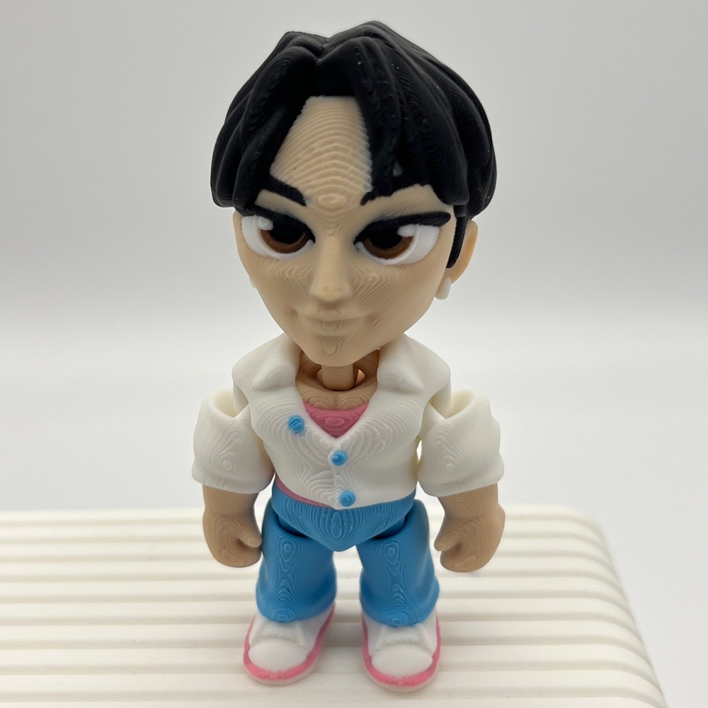 3D printed Articulated Jinu human form from KPop Demon Hunters FidgetFun Collec…